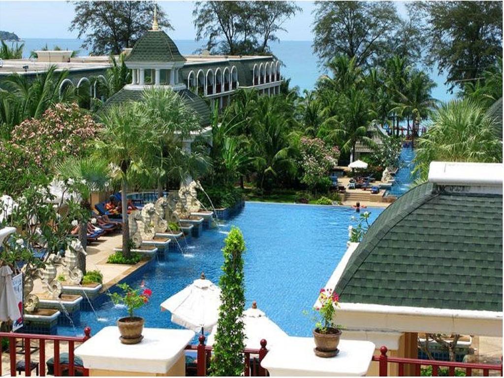 Отель phuket graceland resort